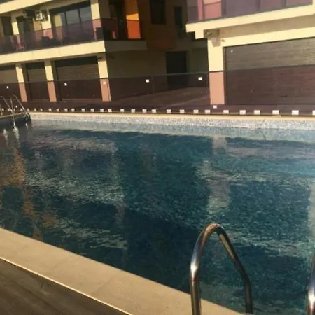Sunrise Dream Boutique With Pool Central アパート ママイア